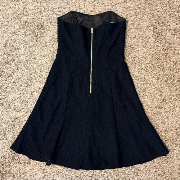 Lilly Pulitzer Black Eyelet Fit & Flare Dress | Size 0 | Gold Zip Back - Picture 4 of 5